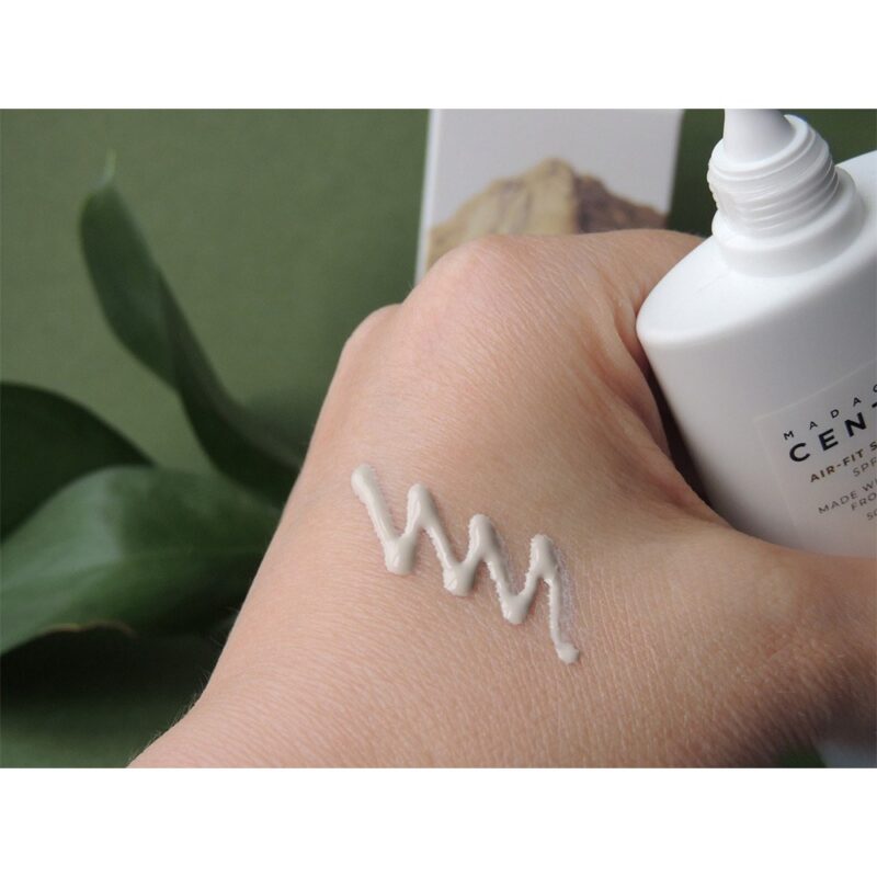 کرم ضد آفتاب رنگی سنتلا ماداگاسکار مدل ایر فیت پلاس centella - تصویر 5